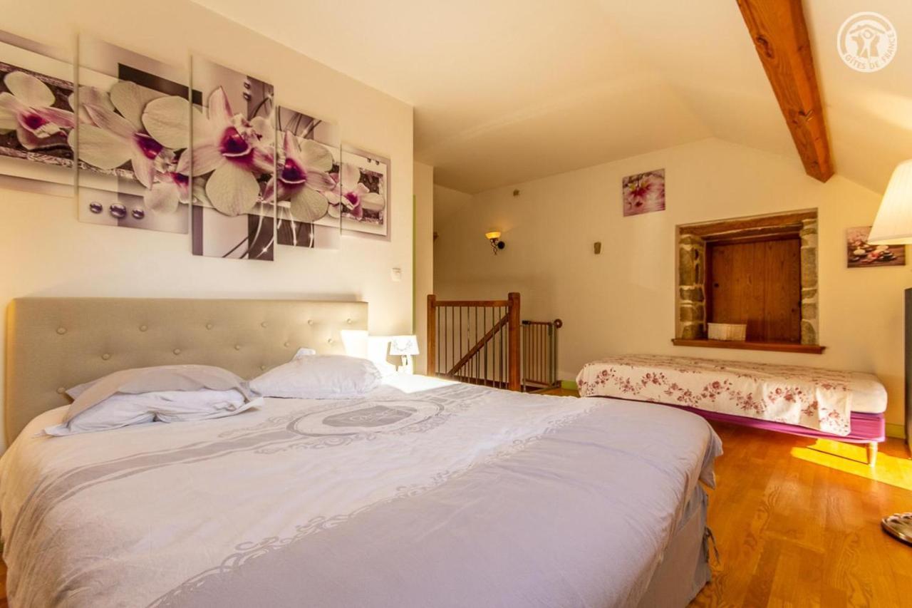 De Franc: Countryside Retreat Near Autun And Le Creusot Holiday home Antully